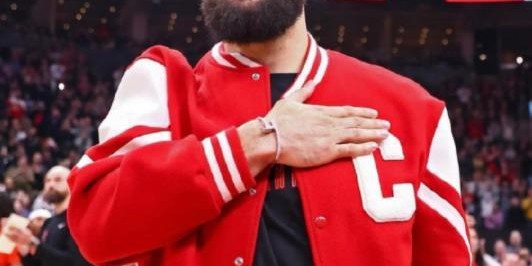 火箭队1天3喜讯！续约老中锋，杜兰特心仪休城，主控留队问题不大