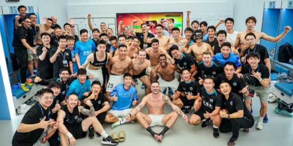 九游体育下载-团结一心，笑容与汗水同框💪